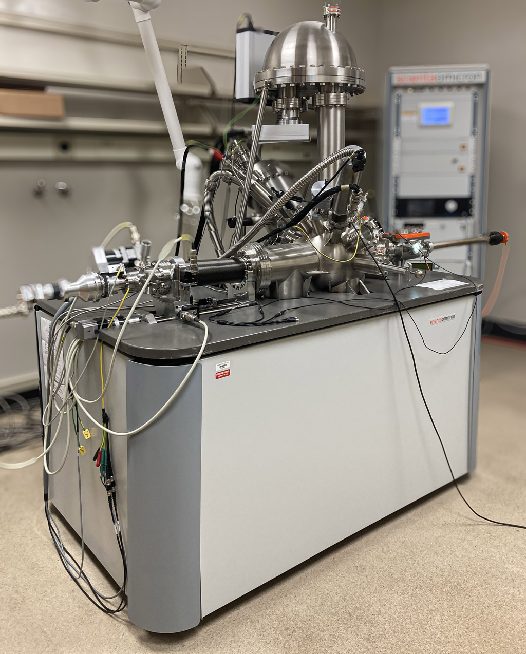 Scienta Omicron ESCA 2SR X-ray Photoelectron Spectroscope